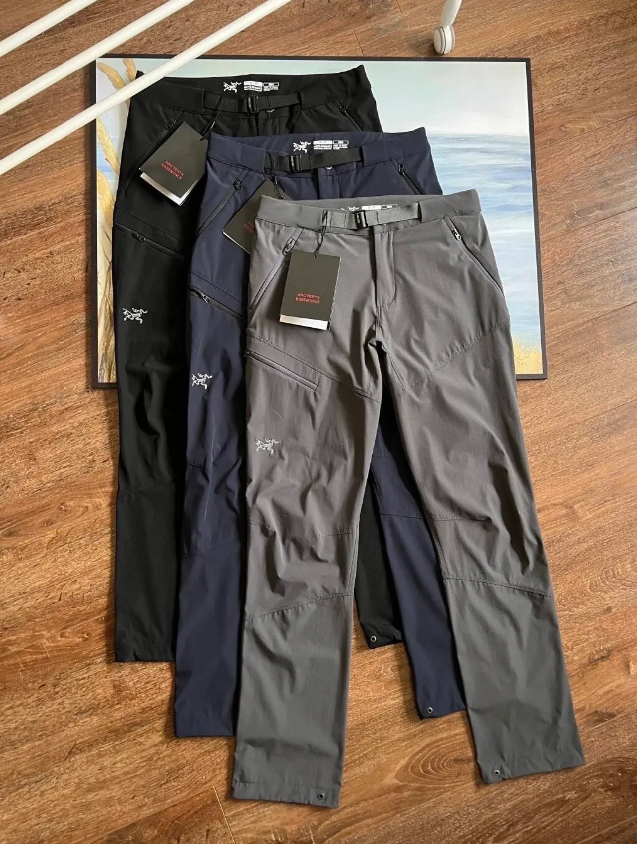 New Arrival！ ARC'TERYX ， 。 ： 20089 :Black ，Dark Blue，Dark Gray Versatile， , ， ， ， 。 , ， YKK ， ， 。 Terra Tex 、 ， 、Breathable ， , 。 ， 。 ， ， ， 。 2 ， ， 。 ， 2023 ， ！ :Black ，Dark Blue，Dark Gray Sizes：S-2XL Size： S M L XL 2XL ：80 85 90 95 100 ：100 105 110 115 120 ：100 102 104 104 106 ：125 145 165 185